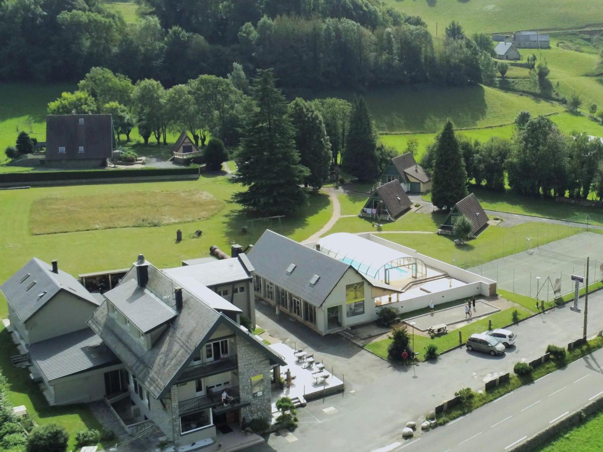 Hotel Le Chalet Sainte-Marie-de-Campan Kültér fotó